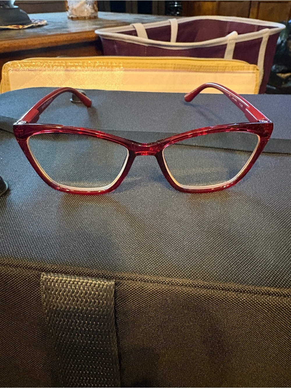 Life Is Good Cherry Women's 2.0 Readers